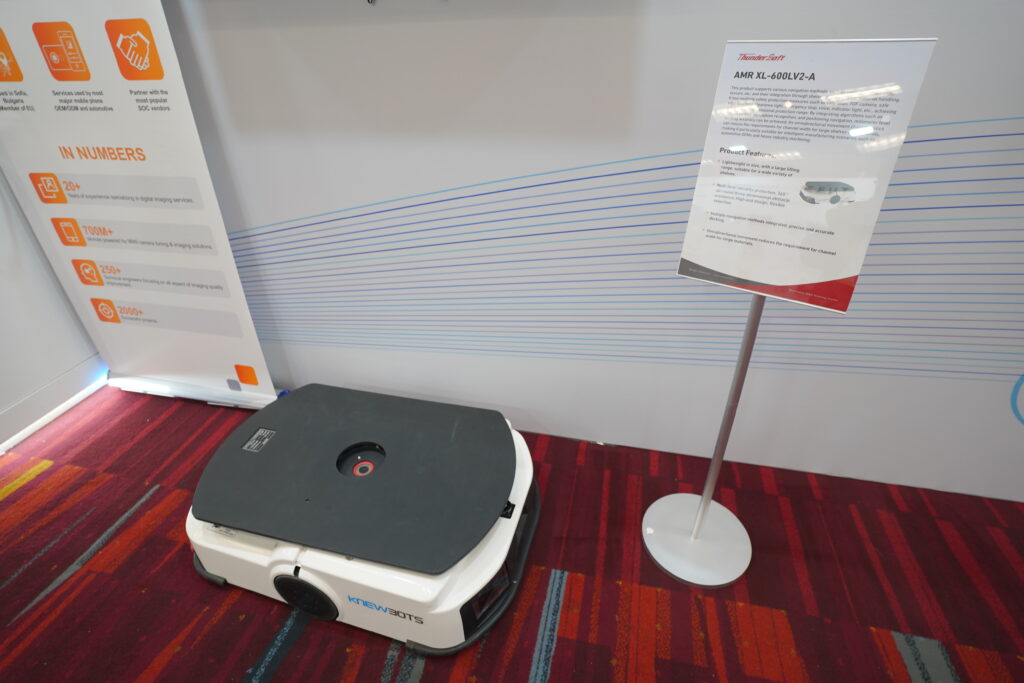 ThunderSoft Showcases AIOS Platforms for Vehicles, AIoT, and Robotics at CES 2026插图5